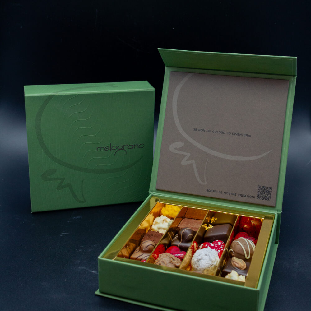 SCATOLA 16 <br> CIOCCOLATINI MIX